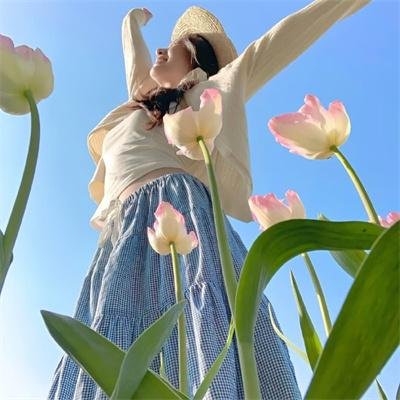 草叶之下